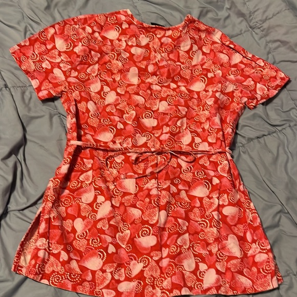 Women’s xs scrub top - Picture 2 of 3
